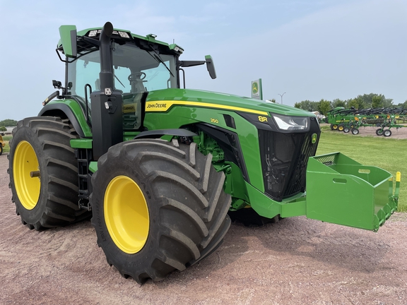 2021 John Deere 8R 250 Tractor