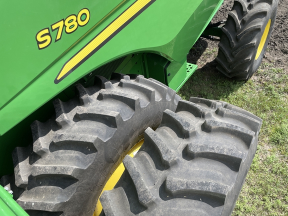 2022 John Deere S780 Combine