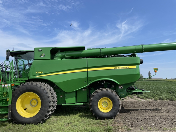 2022 John Deere S780 Combine