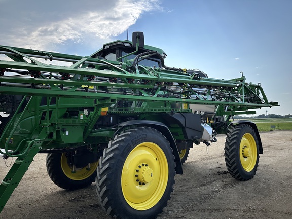 2024 John Deere 412R Sprayer/High Clearance