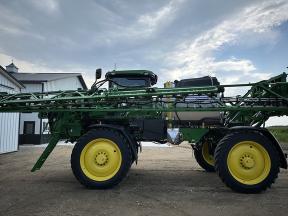 2024 John Deere 412R Sprayer/High Clearance