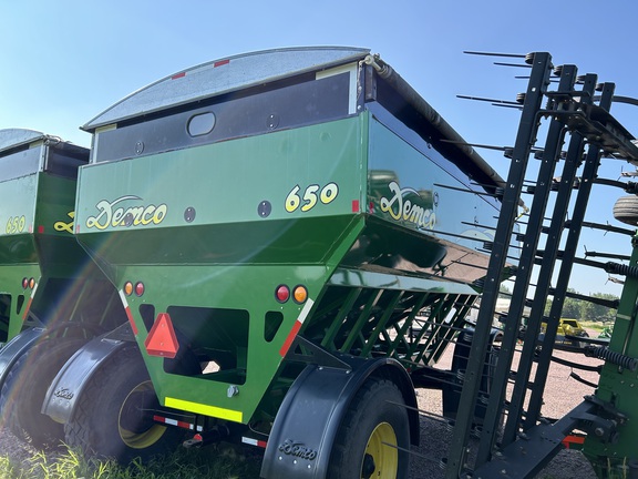 2009 Demco 650 Gravity Box