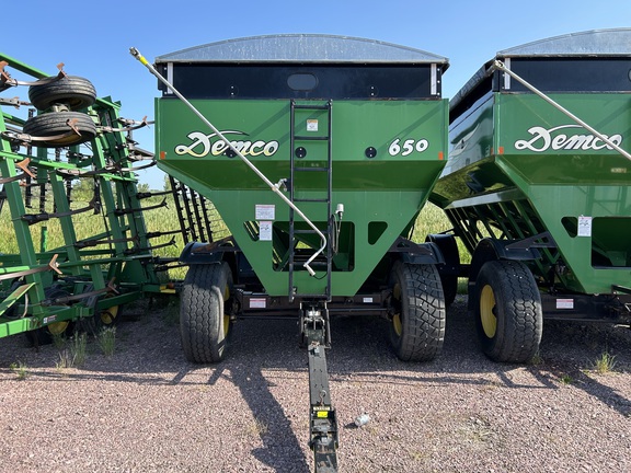 2008 Demco 650 Gravity Box