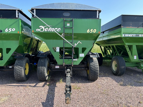 2008 Demco 650 Gravity Box