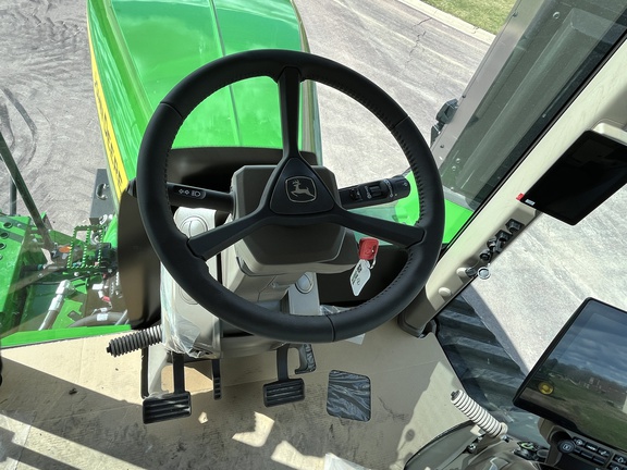 2024 John Deere 9RT 590 Tractor Rubber Track