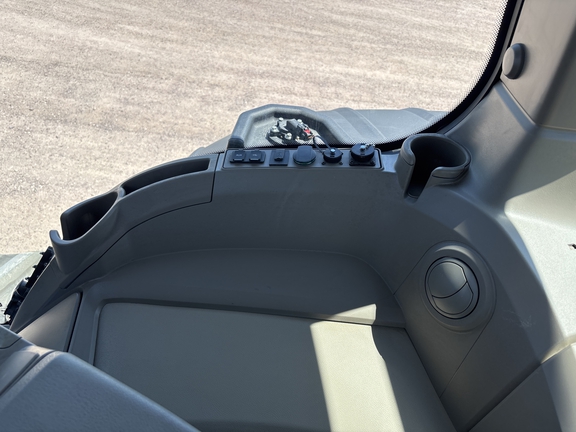 2024 John Deere 9RT 590 Tractor Rubber Track