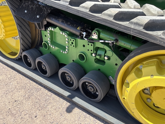2024 John Deere 9RT 590 Tractor Rubber Track