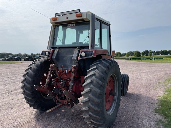 1977 International 1086 Tractor