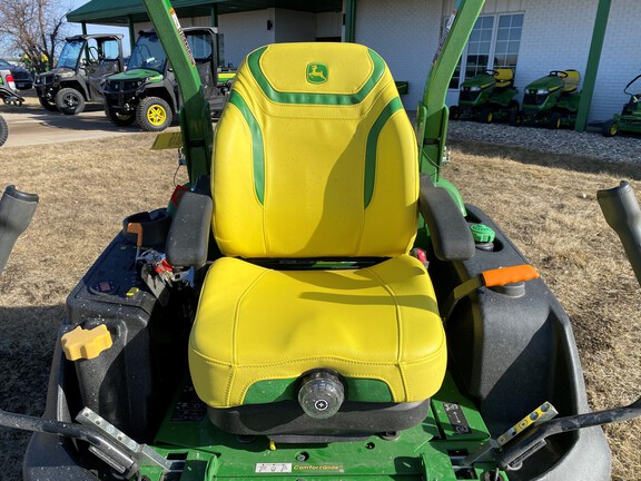 2023 John Deere Z997R Mower/Zero Turn