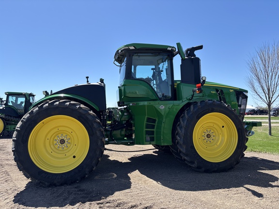 2024 John Deere 9R 440 Tractor 4WD