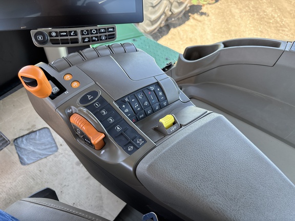 2024 John Deere 9R 440 Tractor 4WD