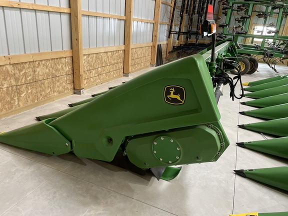 2024 John Deere C8R Header Corn Head