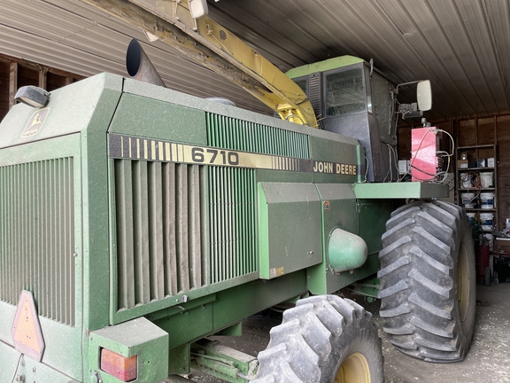 1996 John Deere 6710 Forage Harvester