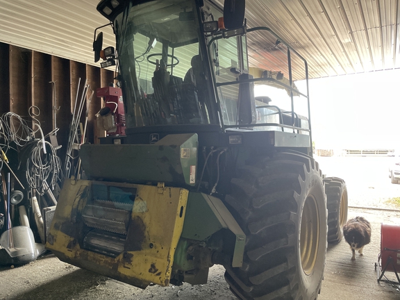 1996 John Deere 6710 Forage Harvester