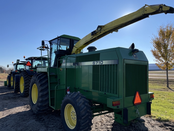 1996 John Deere 6710 Forage Harvester