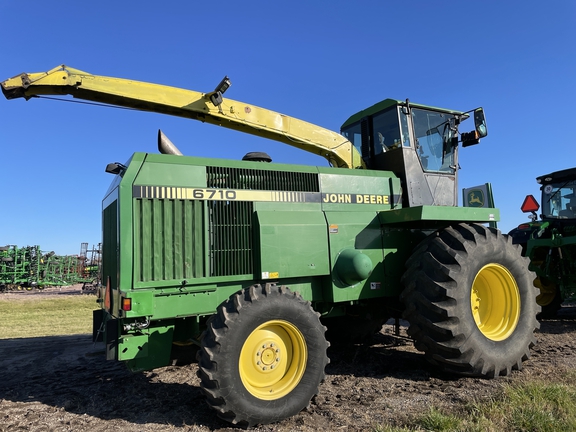 1996 John Deere 6710 Forage Harvester