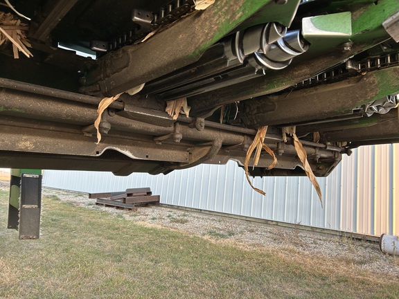 2017 John Deere 612C Header Corn Head