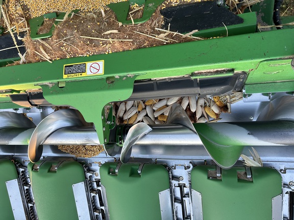 2017 John Deere 612C Header Corn Head