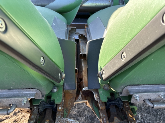 2017 John Deere 612C Header Corn Head