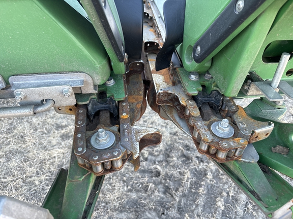 2017 John Deere 612C Header Corn Head