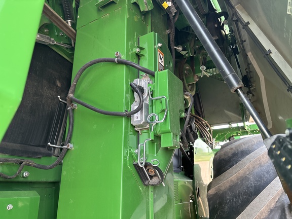 2024 John Deere X9 1100 Combine