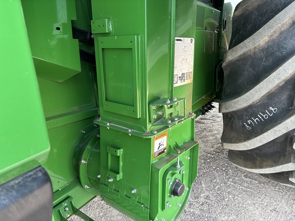 2024 John Deere X9 1100 Combine