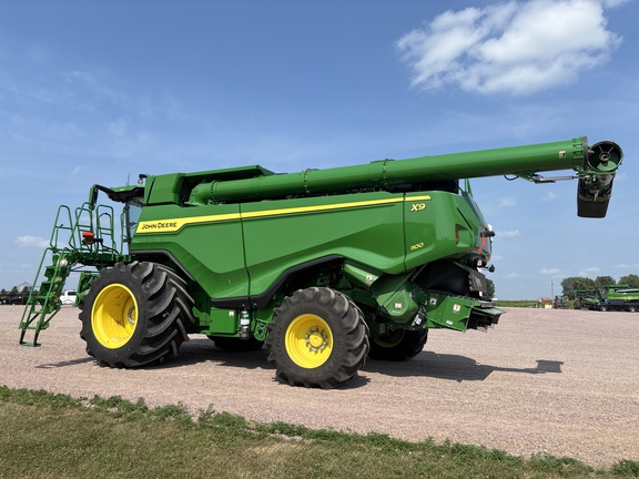 2024 John Deere X9 1100 Combine