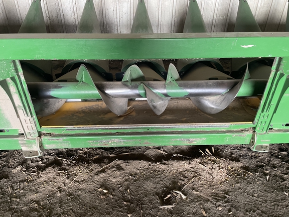 2008 John Deere 608C Header Corn Head