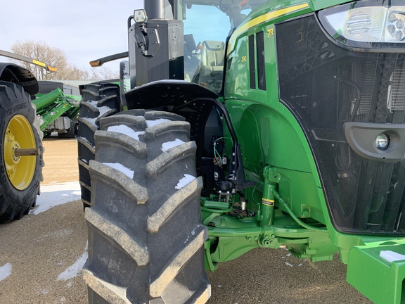 2024 John Deere 7R 290 Tractor