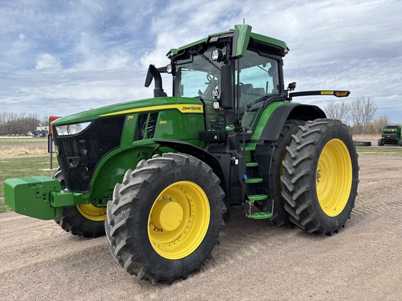 2024 John Deere 7R 290 Tractor