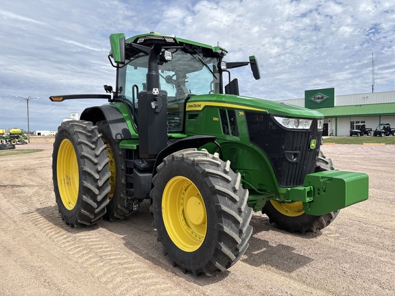 2024 John Deere 7R 290 Tractor