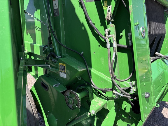2021 John Deere 560M Baler/Round