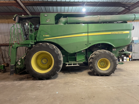 2022 John Deere S780 Combine