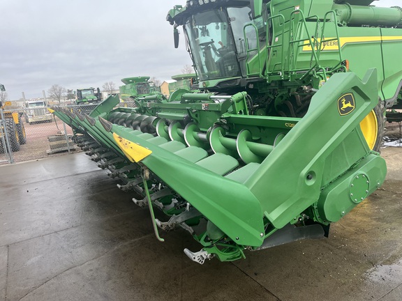 2022 John Deere C12F Header Corn Head