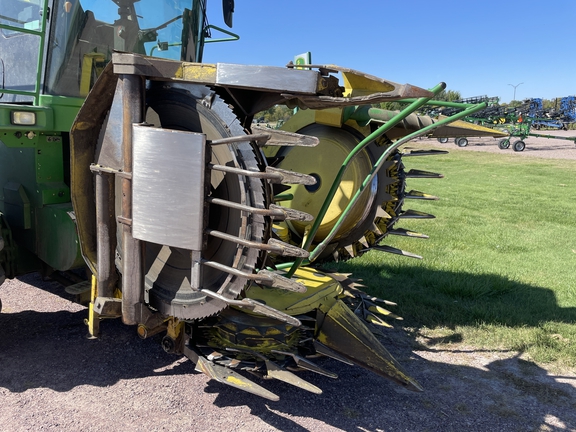 John Deere 676 Header Forage