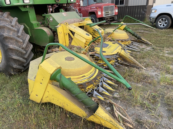 John Deere 676 Header Forage