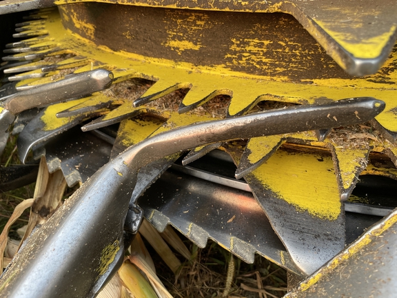 John Deere 676 Header Forage