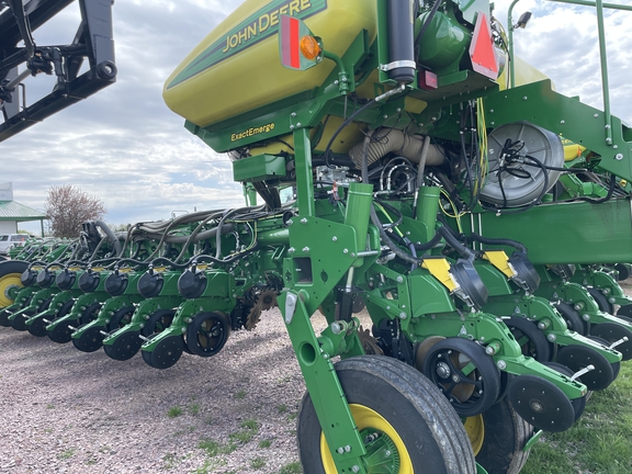 2020 John Deere 1775NT Planter