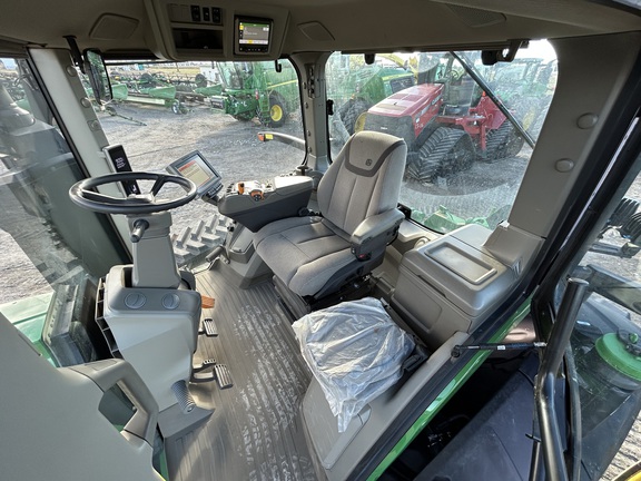 2022 John Deere 8RT 370 Tractor Rubber Track