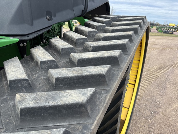 2022 John Deere 8RT 370 Tractor Rubber Track