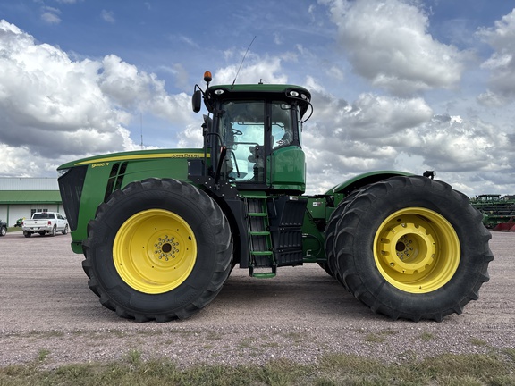 2012 John Deere 9460R Tractor 4WD