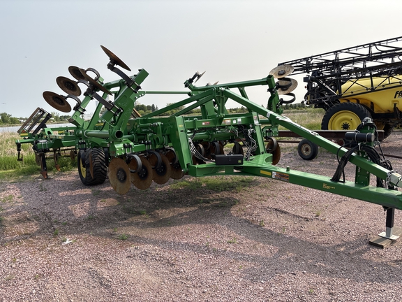 2023 John Deere 2730 Disk Ripper