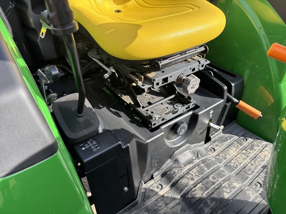 2024 John Deere 4066R Tractor Compact