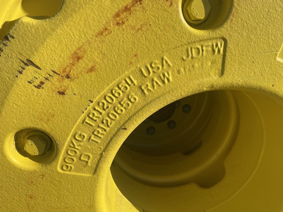 2024 John Deere 8R 370 Tractor