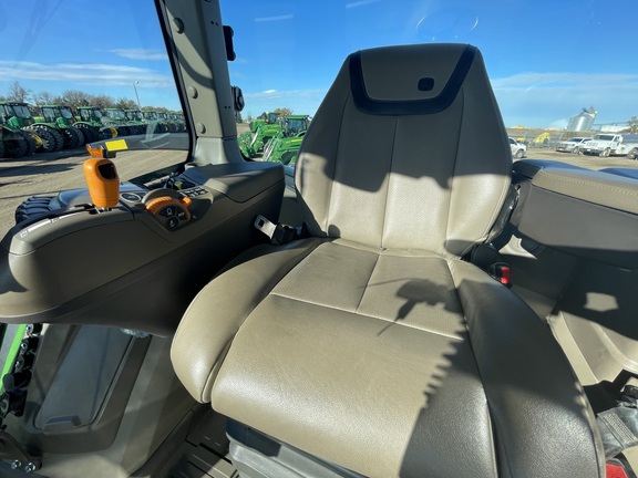 2024 John Deere 8R 370 Tractor