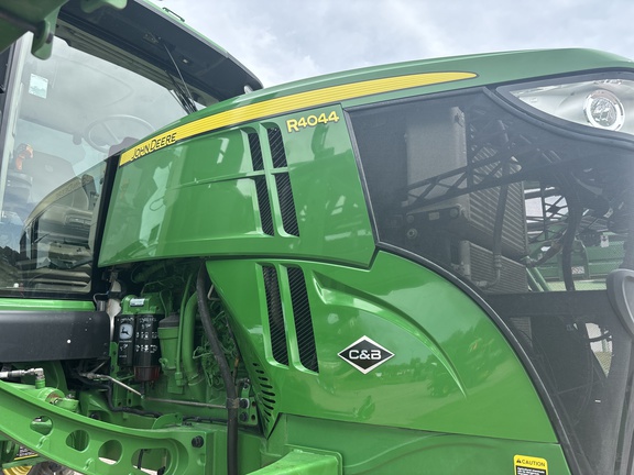 2020 John Deere R4044 Sprayer/High Clearance