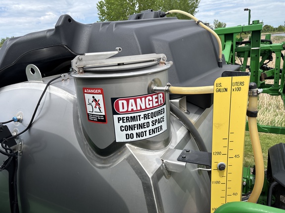 2022 John Deere 612R Sprayer/High Clearance