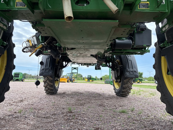 2022 John Deere 612R Sprayer/High Clearance