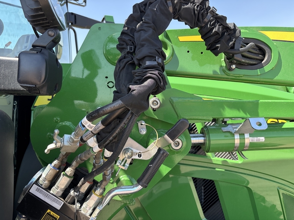 2025 John Deere 620R Loader