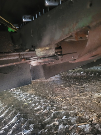 2011 John Deere 608C StalkMaster Header Corn Head